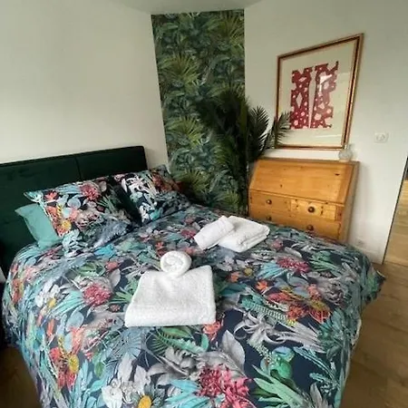 Holiday home Le Petit Monampteuil